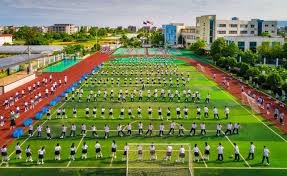 湖人揪出最大毒瘤！詹姆斯第五冠要被他毁了，东契奇也表达不满