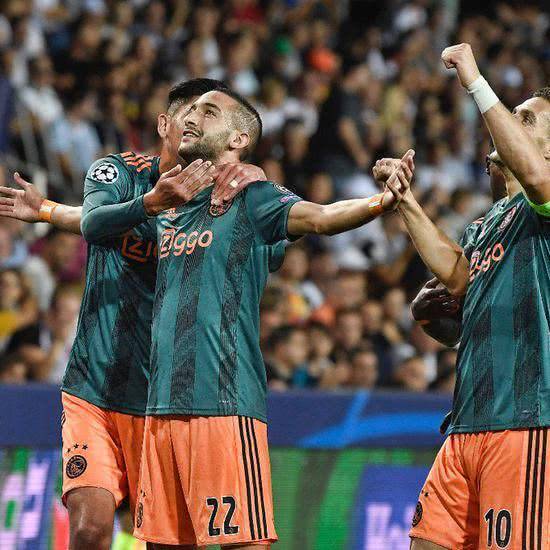 新一届中国 新一届中国