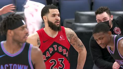 在进攻端 在进攻端