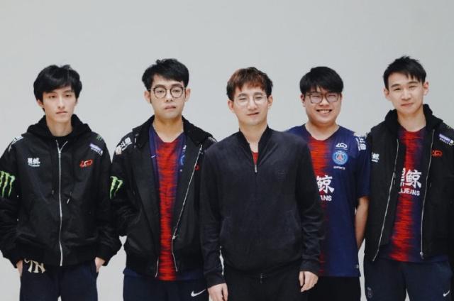 包括曾在切 包括曾在切